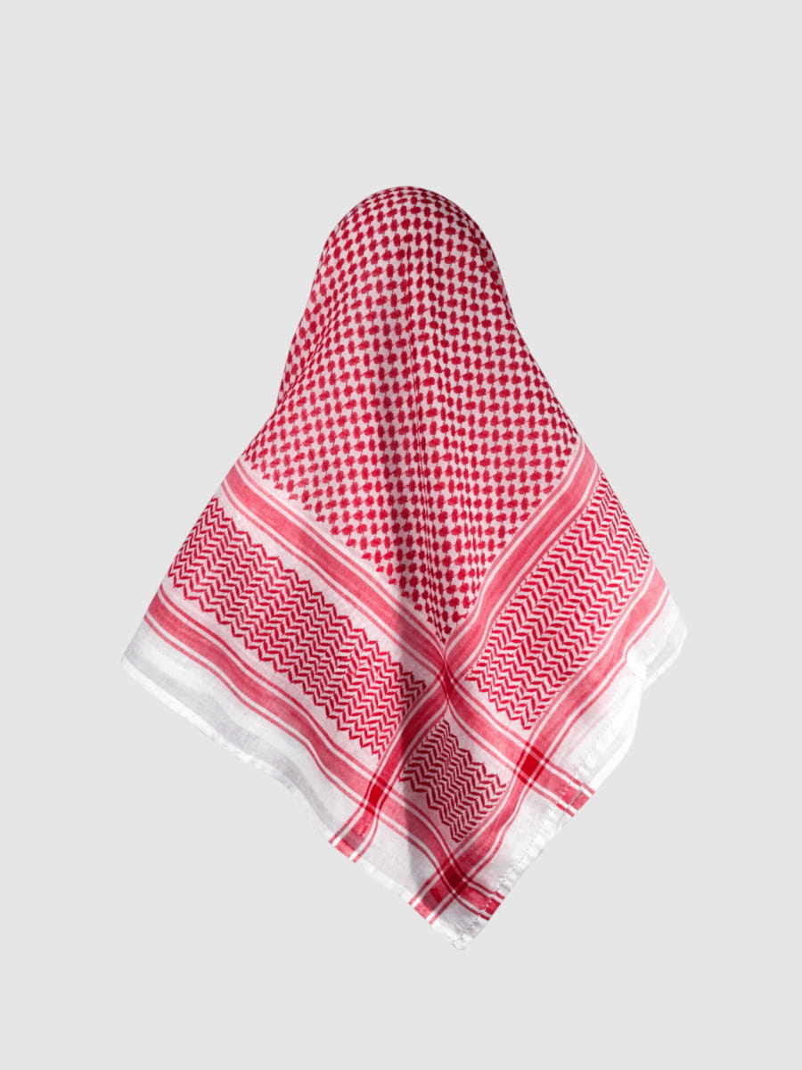 Ghuthra in Rot-Weiß