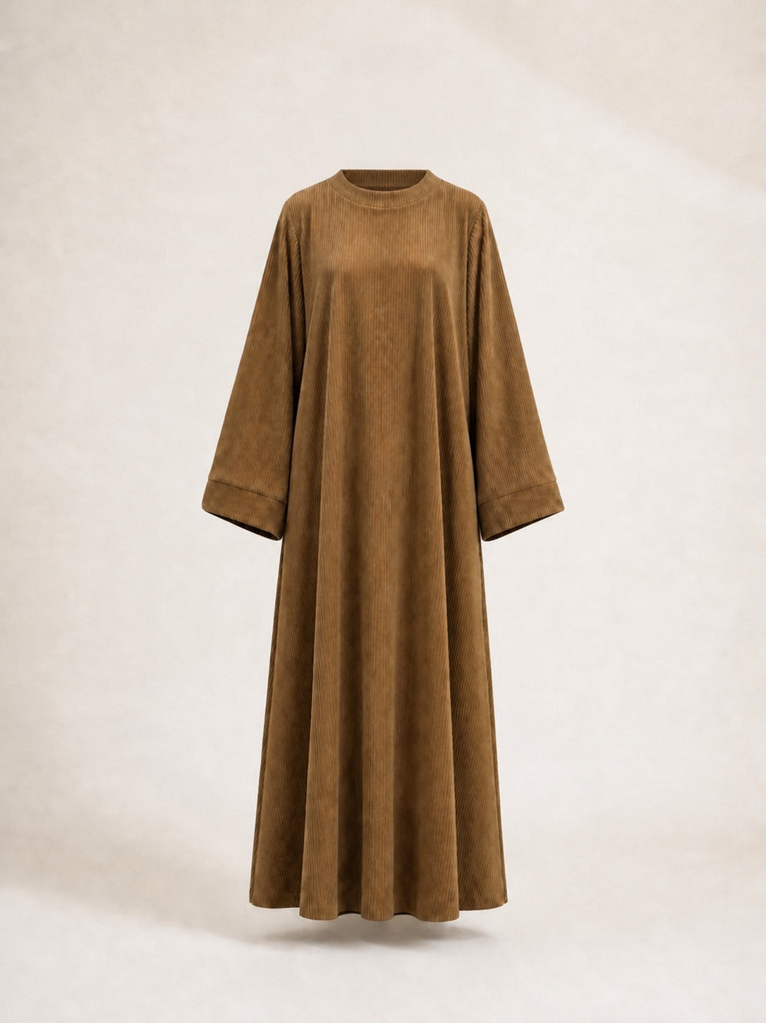 Lange Corduroy-Abaya – schwebende Frontansicht